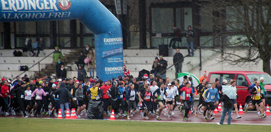 Start des Nikolauslaufes 2008 (Foto: Martin Schmitz)